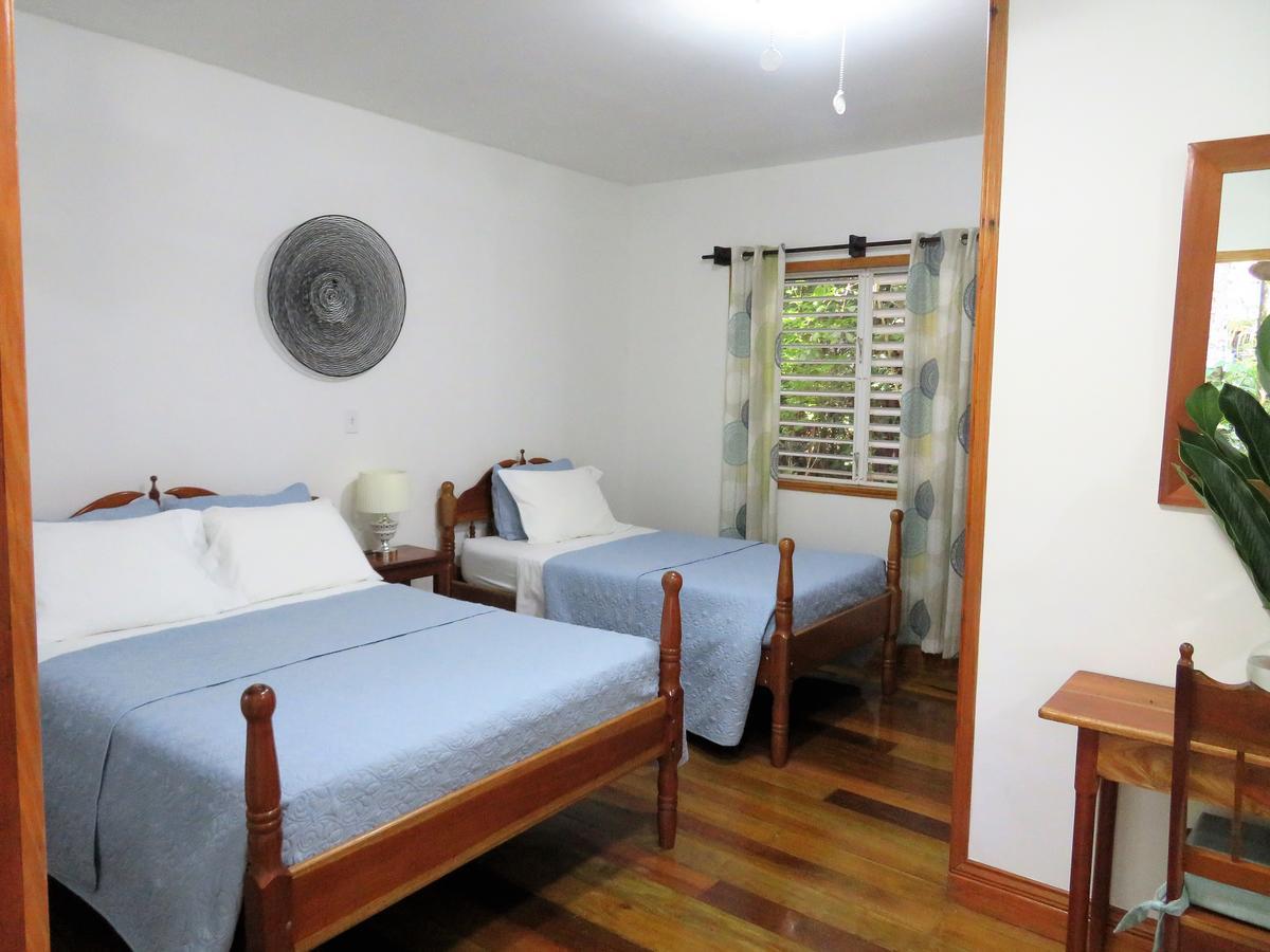Hickatee Cottages, Belize, Central America Punta Gorda Exterior foto